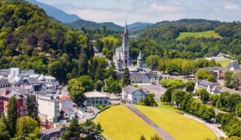 Paket tour lourdes
